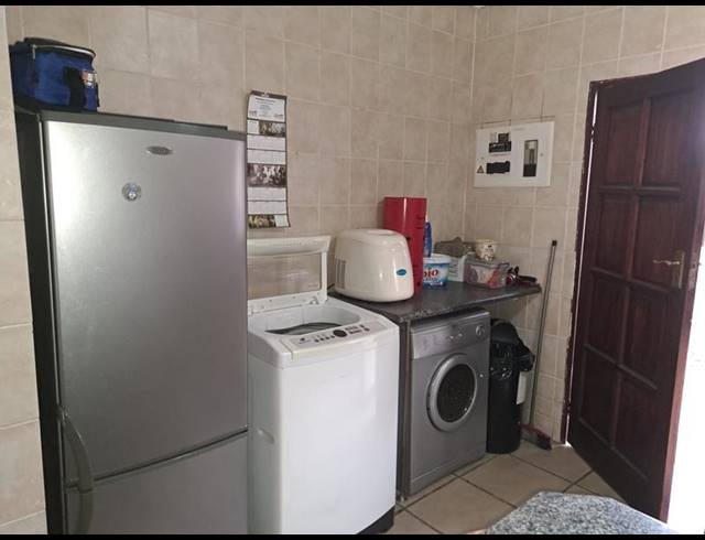 3 BEDROOM TOWNHOUSE FOR SALE IN KENMARE